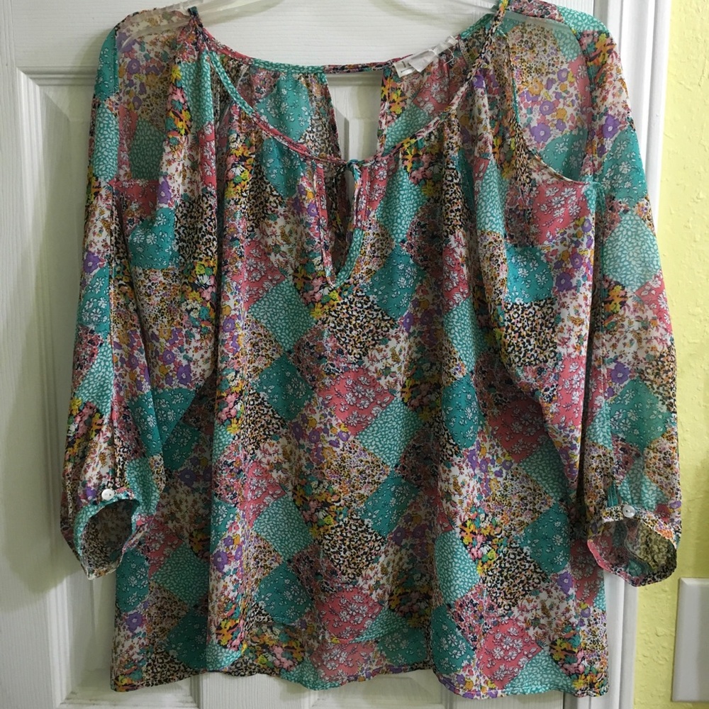 Blouse with shoulder cut outs